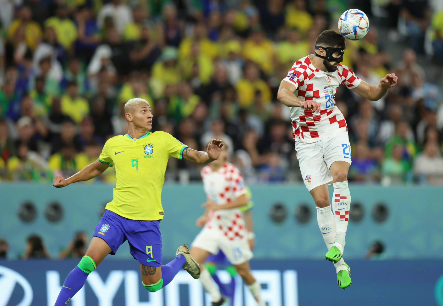 关于克罗地亚队在预选赛中战绩稳定晋级形势的信息