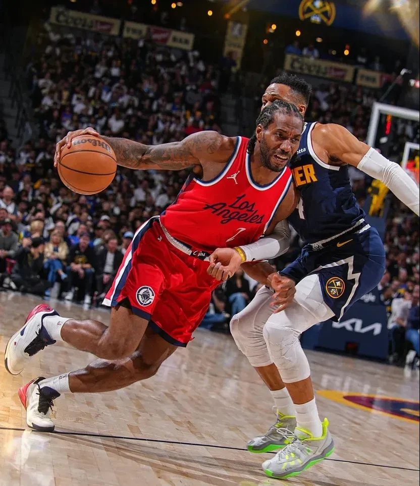 包含快船力克雷霆，莱昂纳德全场稳定贡献分领队胜利的词条