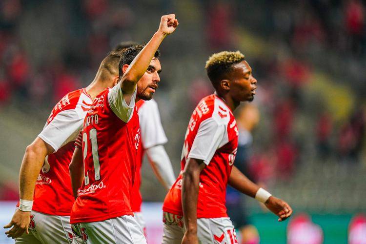 B体育体育亚洲官网-尼斯主场大胜，重返联赛前四