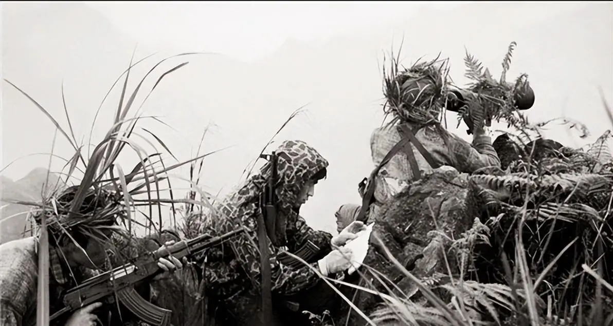 B体育体育地址-包含艰难战役继续，双方展开角逐的词条