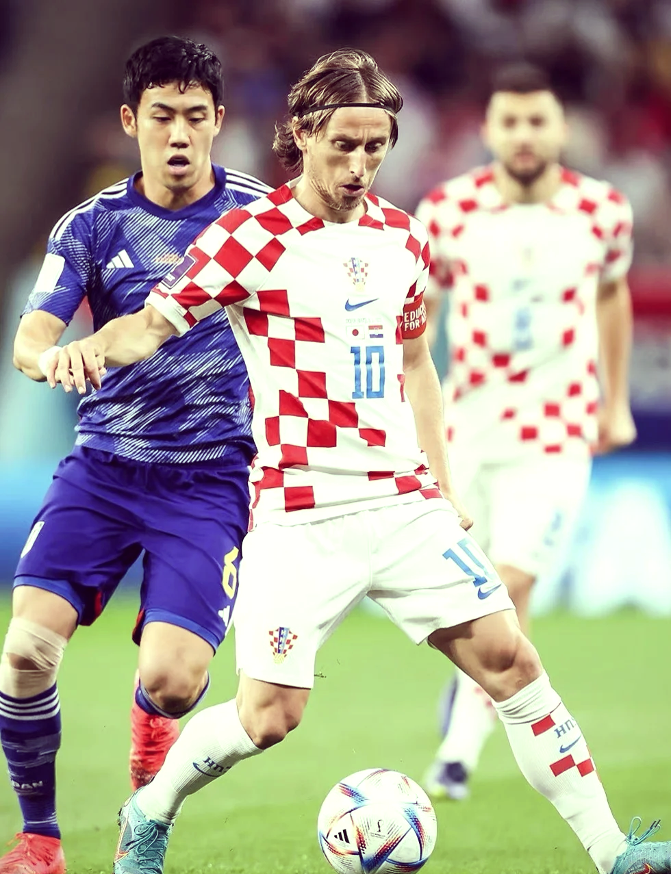 包含克罗地亚-战平希腊，成功晋级欧锦赛的词条